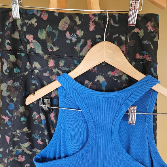 ATHLETA RAINER LEOPARD PRINT LEGGINGS/MATCHING OLD NAVY TANK - LARGE - Picture 4 of 8